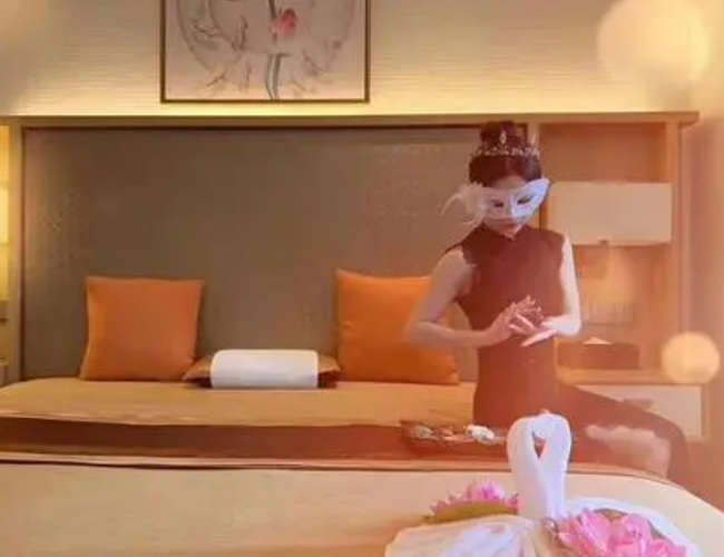 我在武汉江汉体验了下高端男士按摩spa会馆，私人会所花样超多